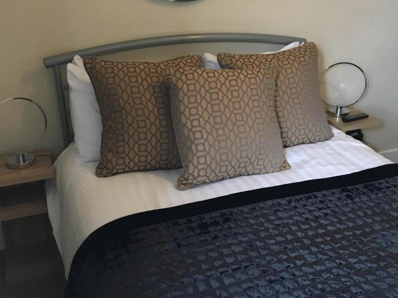 The Black Bull Inn Escrick Δωμάτιο φωτογραφία