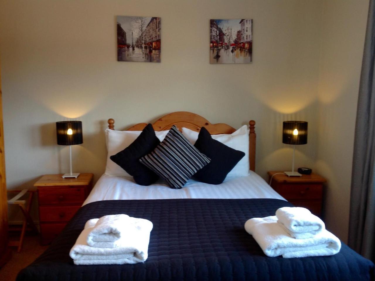 The Black Bull Inn Escrick Δωμάτιο φωτογραφία